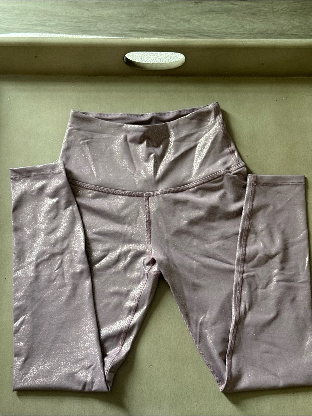 Beyond Yoga High-Waist Shimmer Leggings - Light Lavender/Pink Size Small 24”